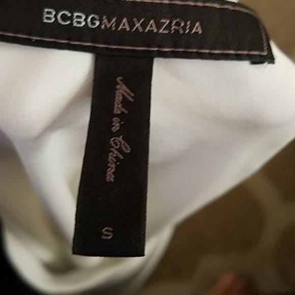BCBGMaxazria side slit top - Picture 7 of 8